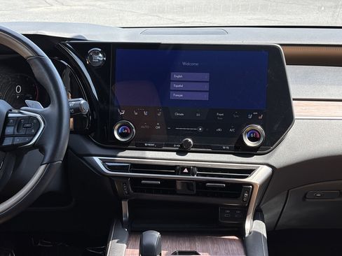 Used 2025 Lexus RX 350 Premium w/ Accessory Package (Z1) image 31