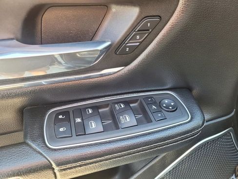 Used 2022 RAM 1500 Laramie AWD/4WD image 21
