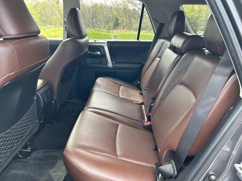 Used 2018 Toyota 4Runner Limited image 19