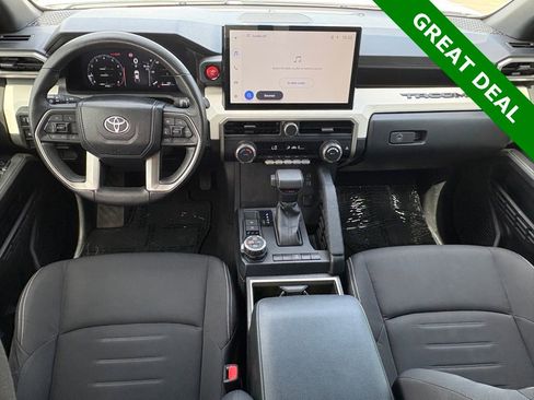 Used 2024 Toyota Tacoma TRD Off-Road image 13