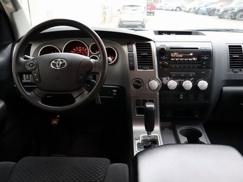 Used 2013 Toyota Tundra 4x4 Double Cab image 5