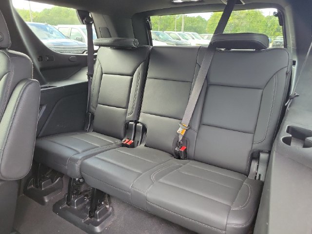 Used 2022 Chevrolet Tahoe LT w/ Luxury Package AWD/4WD image 17