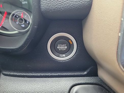 Used 2021 RAM 1500 Laramie RWD image 26