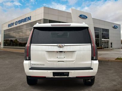 Used 2018 Cadillac Escalade ESV Premium Luxury