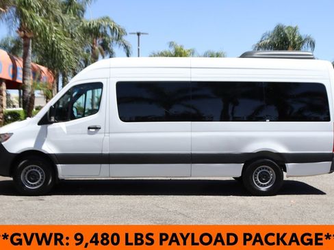 Used 2025 Mercedes-Benz Sprinter 2500 image 5