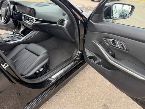 Used 2019 BMW 330i Sedan w/ Convenience Package RWD image 14