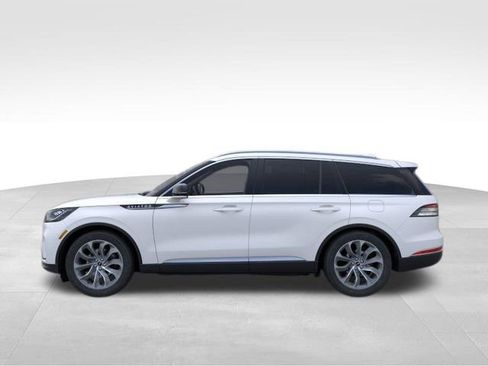 New 2026 Lincoln Aviator AWD image 4