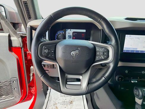 Used 2023 Ford Bronco Wildtrak AWD/4WD image 38