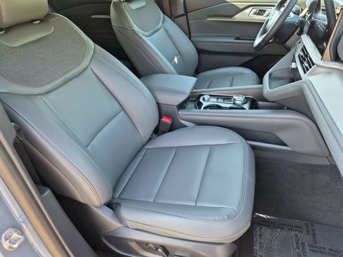 New 2027 Ford Explorer Active AWD/4WD image 21