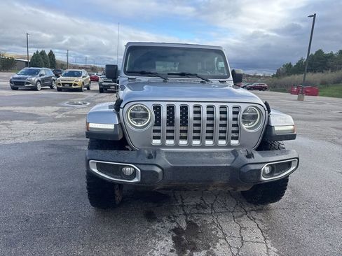 Used 2018 Jeep Wrangler Unlimited Sahara AWD/4WD image 7