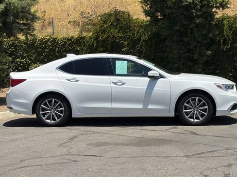 Used 2019 Acura TLX FWD image 3