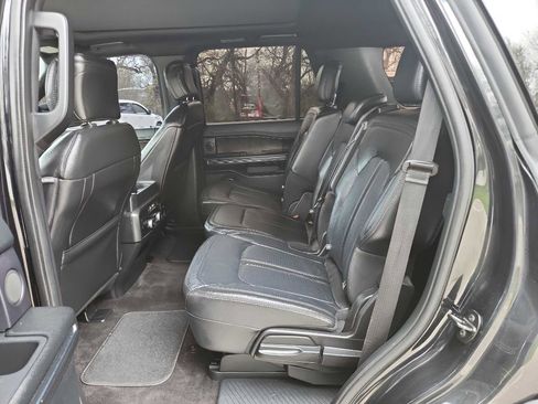 Used 2020 Ford Expedition Limited image 30