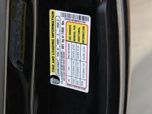 Used 2011 Ford F150 XLT w/ XLT Chrome Pkg image 26