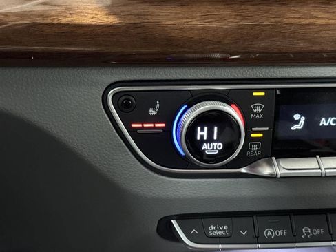 Used 2023 Audi Q5 2.0T Premium Plus w/ Premium Plus Package image 8