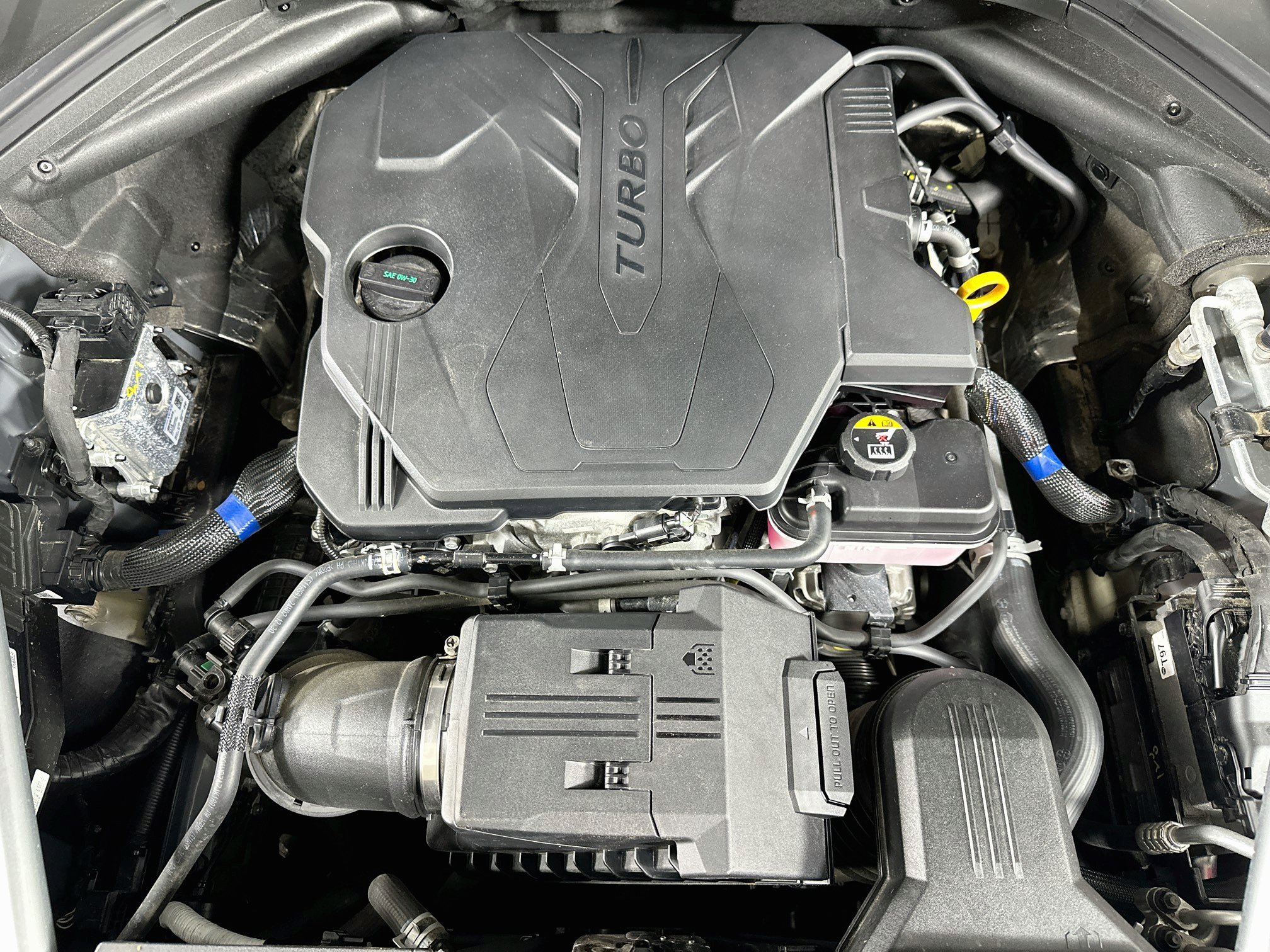 Used 2025 Genesis GV70 2.5T AWD/4WD image 33