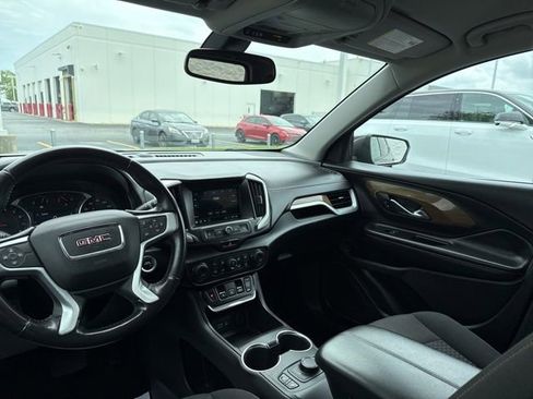Used 2019 GMC Terrain SLE w/ Driver Convenience Package FWD image 10