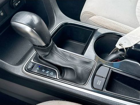 Used 2018 Hyundai Sonata SE image 16