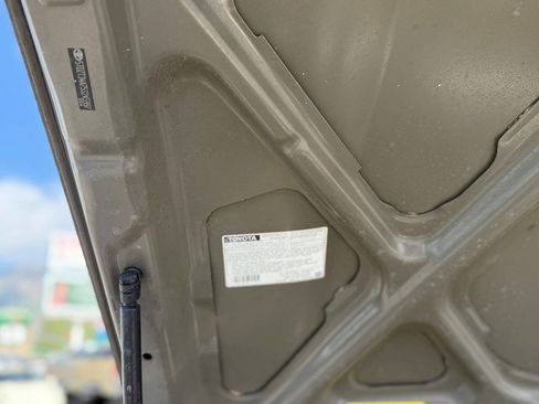 Used 2005 Toyota Sequoia SR5 RWD image 61