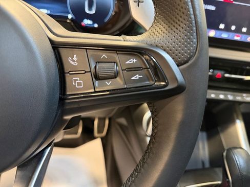 Used 2024 Alfa Romeo Tonale Ti image 16