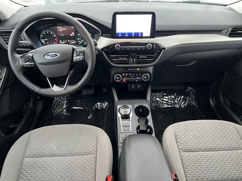Certified 2021 Ford Escape SE w/ SE Sport Appearance Package image 3