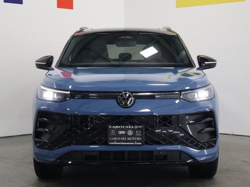 New 2026 Volkswagen Tiguan SE R-Line image 7