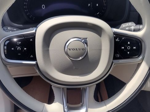 New 2026 Volvo XC90 B5 Ultra w/ Protection Package image 14