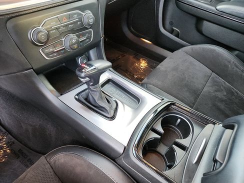 Used 2022 Dodge Charger R/T w/ Plus Group image 18