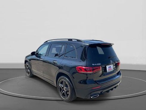 Used 2023 Mercedes-Benz GLB 250 image 6