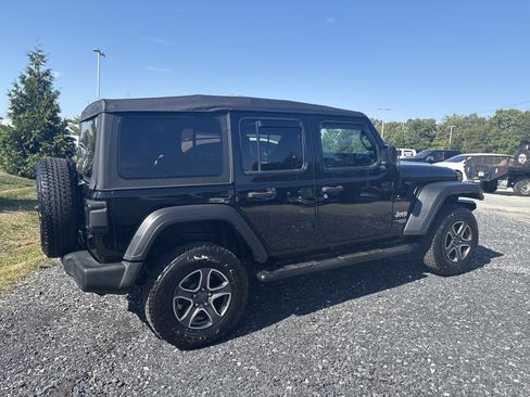 Used 2021 Jeep Wrangler Unlimited Sport image 6