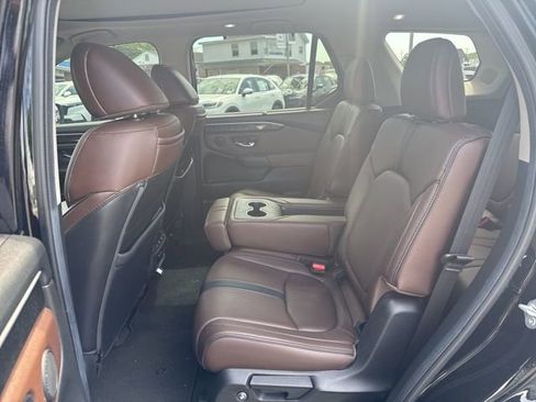 Used 2025 Honda Pilot Elite image 5
