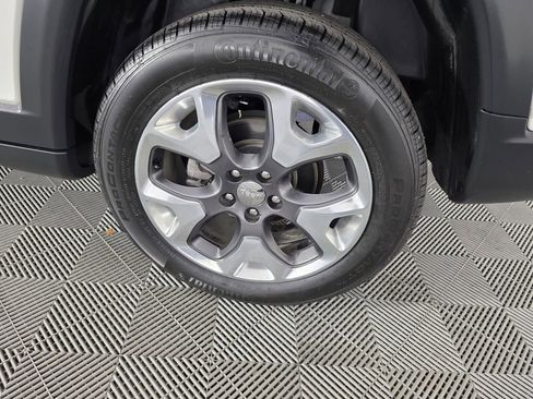 Certified 2019 Jeep Compass Limited image 18