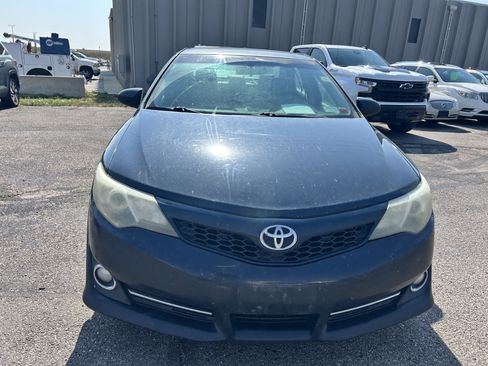 Used 2013 Toyota Camry SE FWD image 7