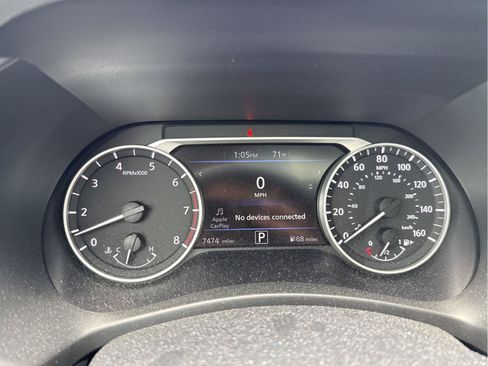 Used 2023 Nissan Sentra SR w/ SR Premium Package FWD image 10