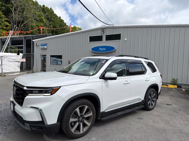 Certified 2023 Honda Pilot Elite image 2