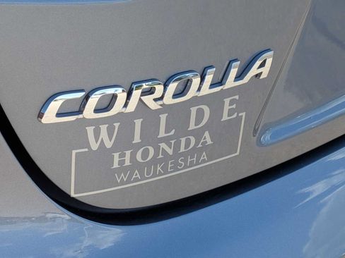 Used 2022 Toyota Corolla LE FWD image 11