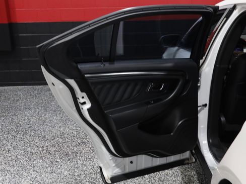Used 2013 Ford Taurus SHO image 37