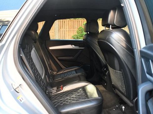 Used 2021 Audi SQ5 Premium Plus w/ Premium Plus Package image 25