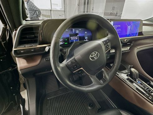 Used 2024 Toyota Crown w/ Advanced Technology Package AWD/4WD image 8