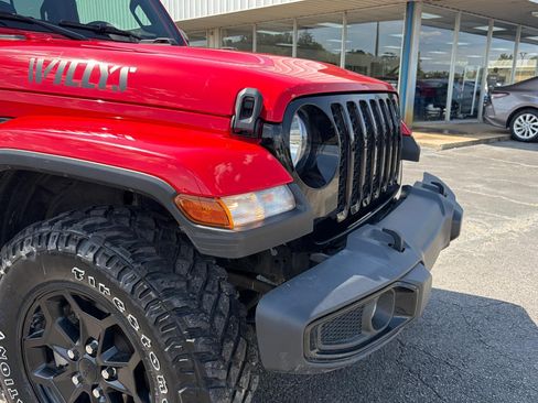 Used 2021 Jeep Gladiator Sport AWD/4WD image 13
