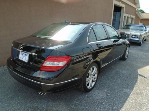 Used 2008 Mercedes-Benz C 300 Sedan image 4