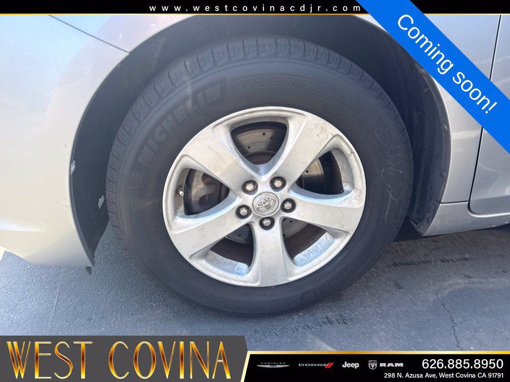 Used 2012 Toyota Sienna LE w/ Towing Pkg FWD image 4