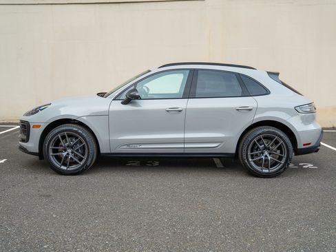 Certified 2026 Porsche Macan Turbo AWD/4WD image 2