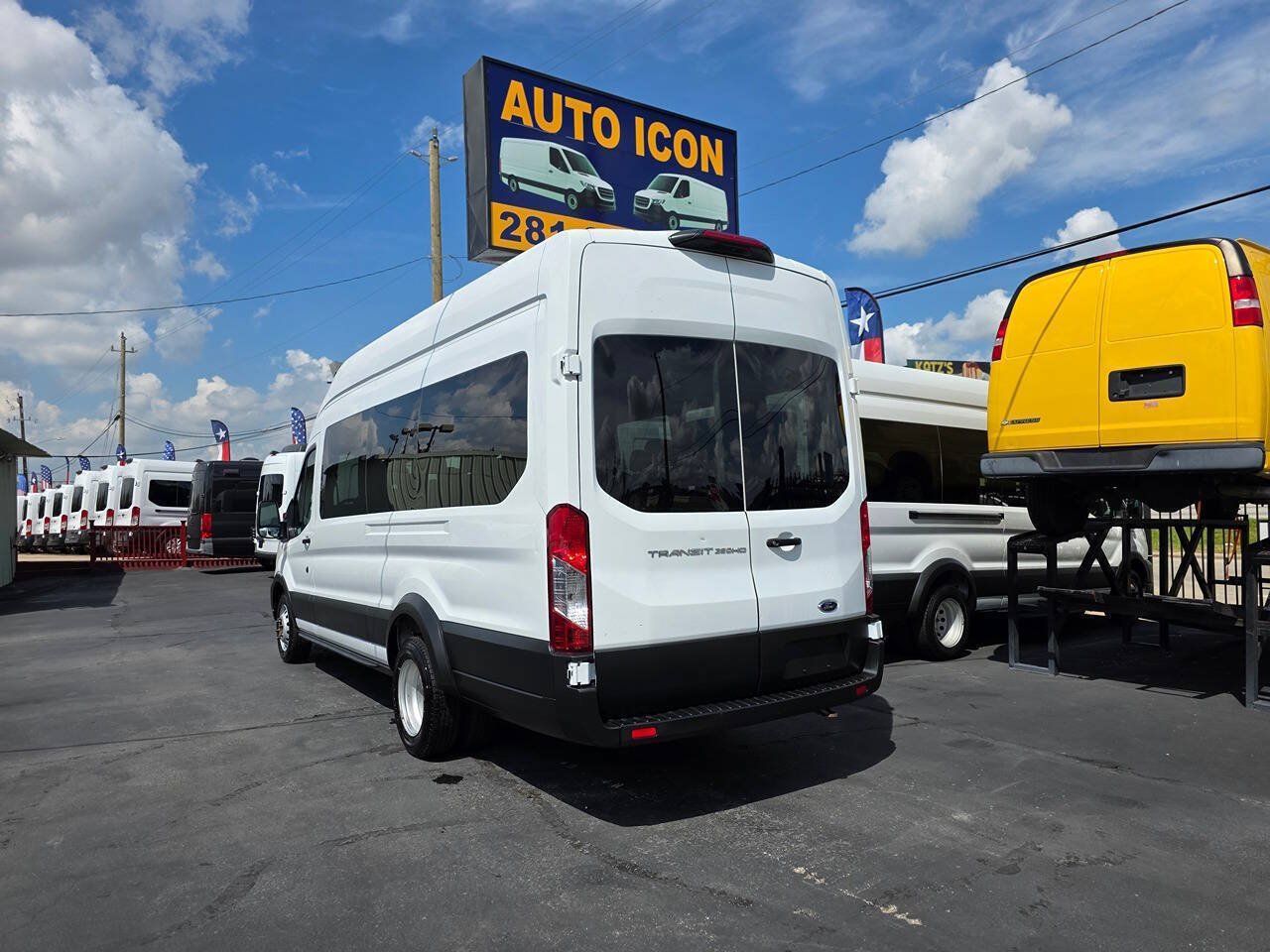 Used 2023 Ford Transit 350 XL RWD image 31