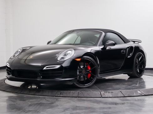 Used 2014 Porsche 911 4 Cabriolet AWD/4WD image 2