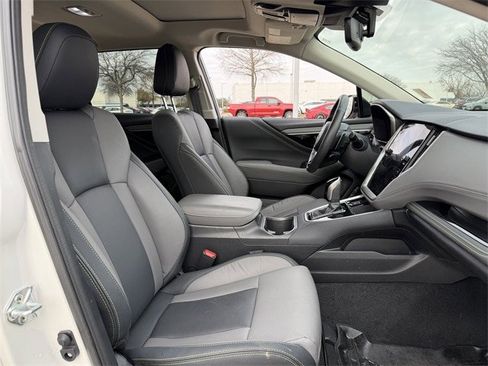 Used 2025 Subaru Outback Onyx Edition image 28