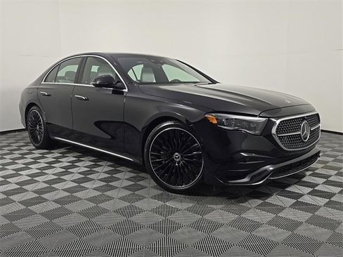 New 2026 Mercedes-Benz E 450 4MATIC Sedan image 9
