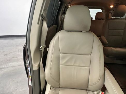 Used 2018 Toyota Sienna XLE w/ XLE Navigation Package image 25