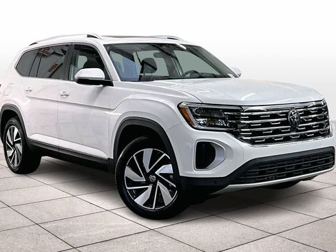 New 2026 Volkswagen Atlas SEL image 2