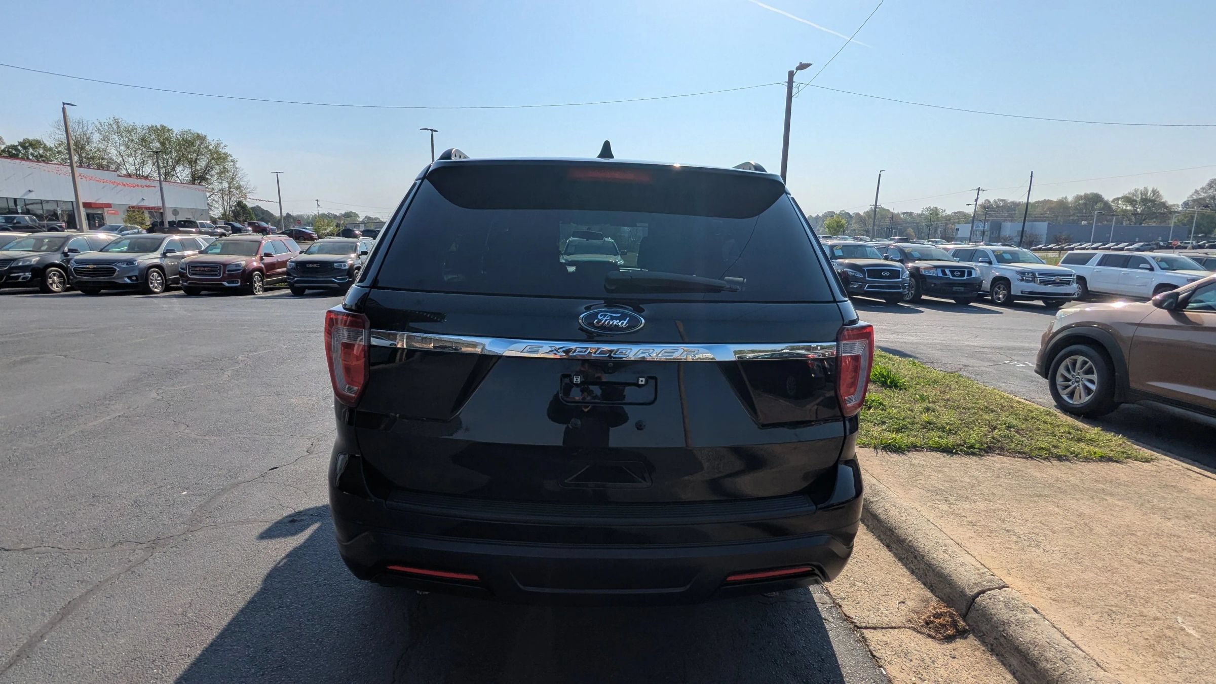 Used 2018 Ford Explorer FWD image 6