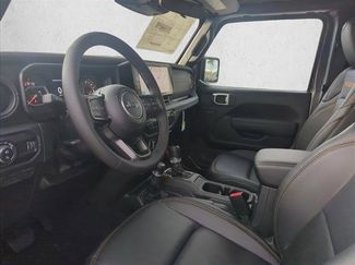 New 2026 Jeep Gladiator Mojave video 2